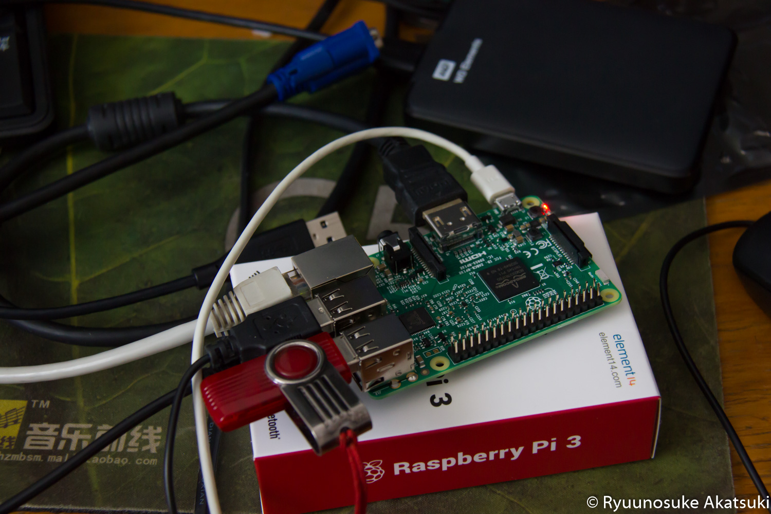 [Embedded] 树莓派3 Raspberry Pi 3 开箱伪测评